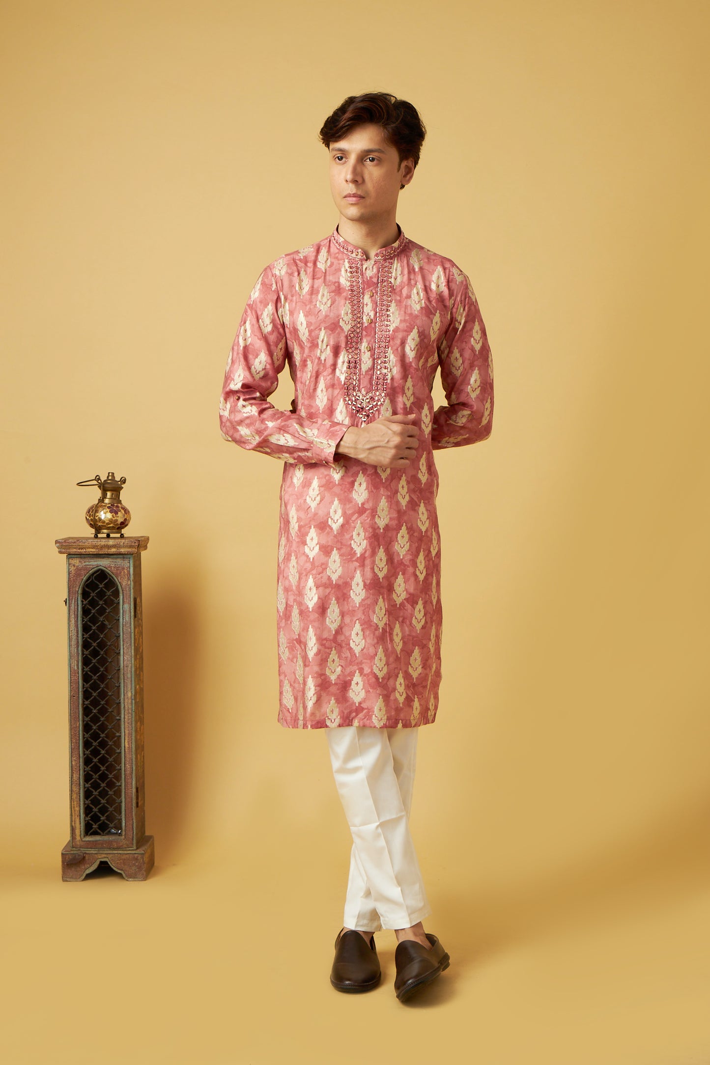 Pink Kurta Set With Mirror Work