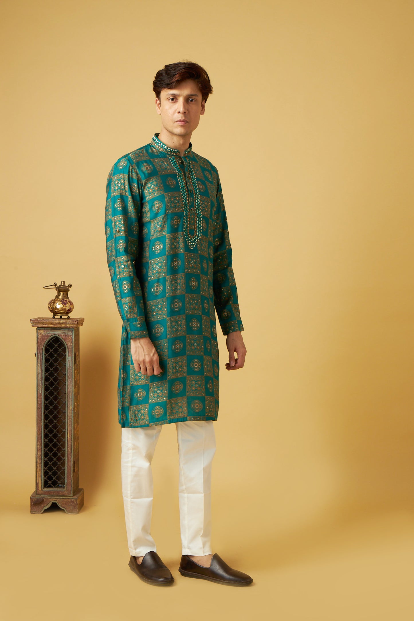 Green Kurta Set with Mirror Work