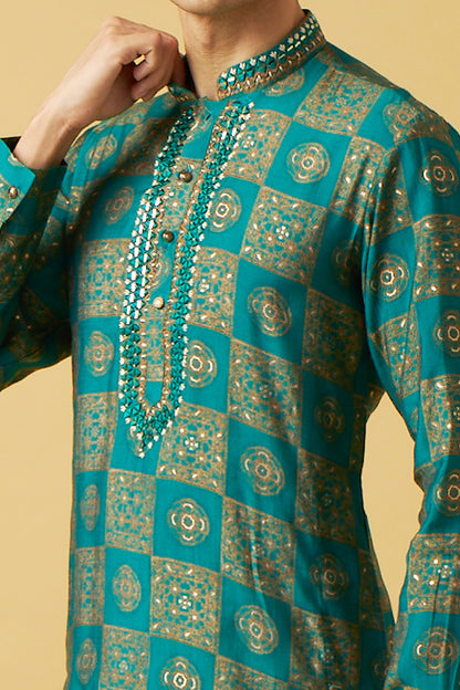 Green Kurta Set with Mirror Work